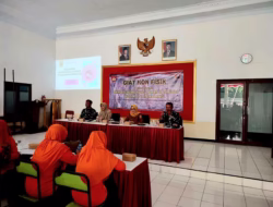 Babinsa Wanarata Dampingi Dinsos KB PP Gelar Pelayanan KB dan Penyuluhan Stunting di Desa Wanarata