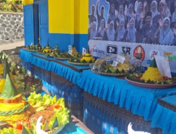 Tumpeng Kreasi dan Semangat Berbagi Warnai Puncak Dies Natalis SMPN 3 Belik