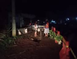 Tim Perbaikan Pipa Perumda Tirta Pemalang Sigap !